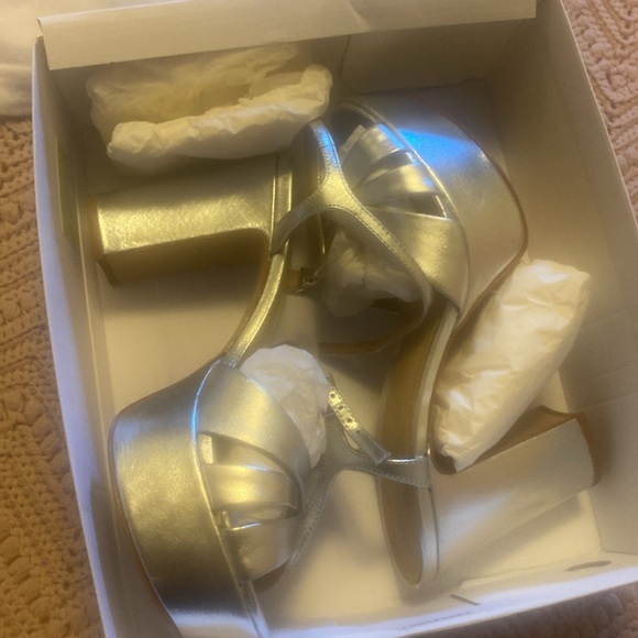 Schutz silver platform sandals 9.5 - Picture 5 of 7